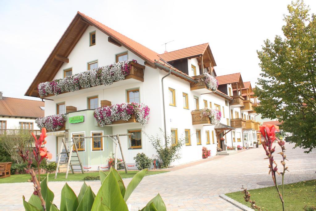 Hotel Garni Hopfengold Wolnzach Exterior photo