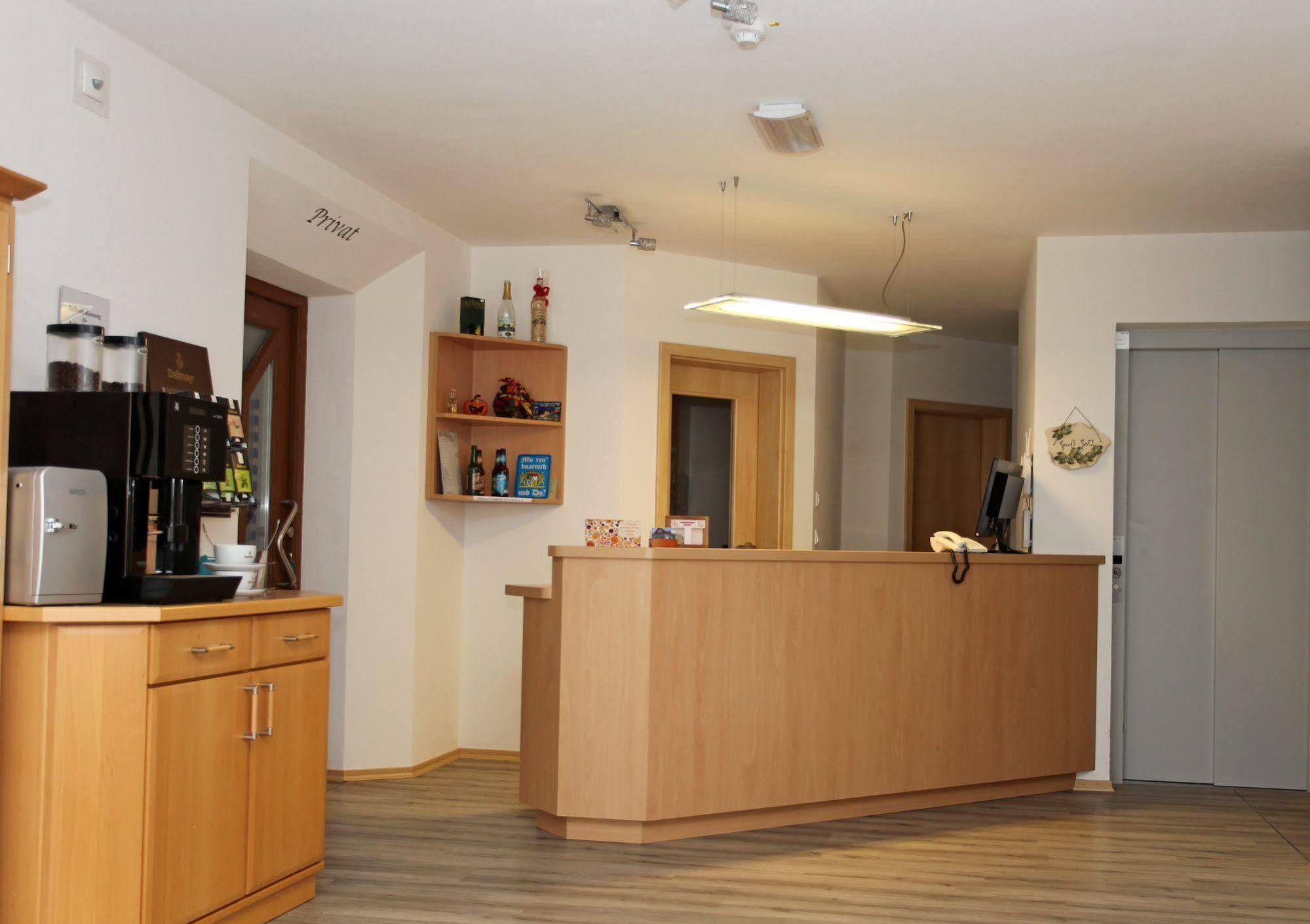 Hotel Garni Hopfengold Wolnzach Exterior photo